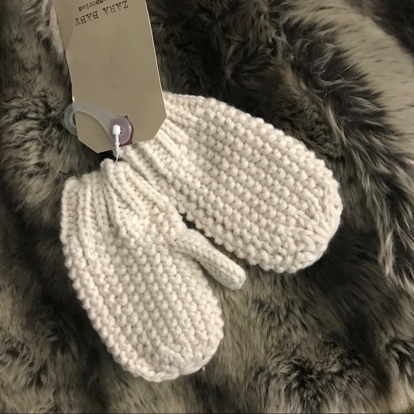 Zara Other - Baby gloves | Zara
